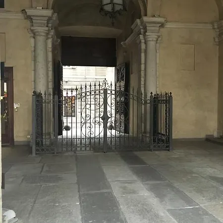 Consolata Flat 2 * Turin